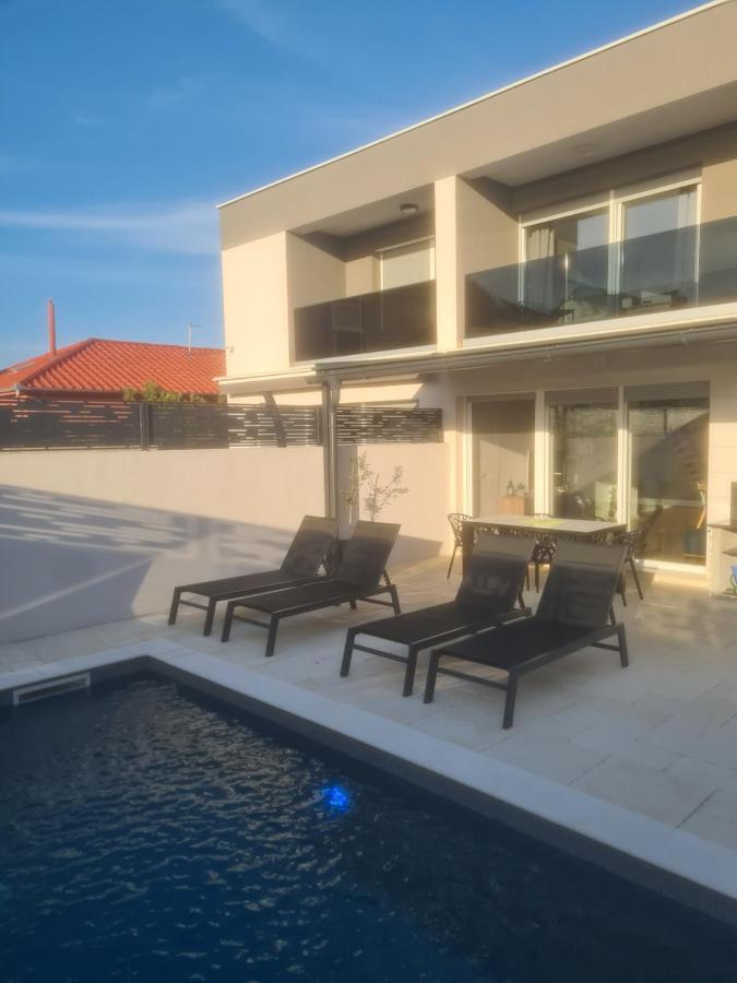 Villa Maris Nin Buitenkant foto